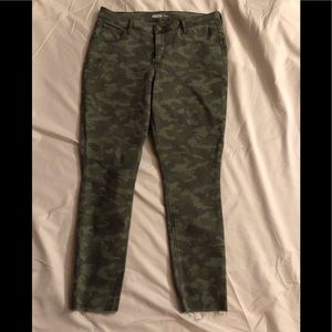 ON Camo Pants